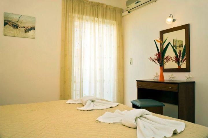 Alfa Hotel Apartments Gerani  Phòng bức ảnh