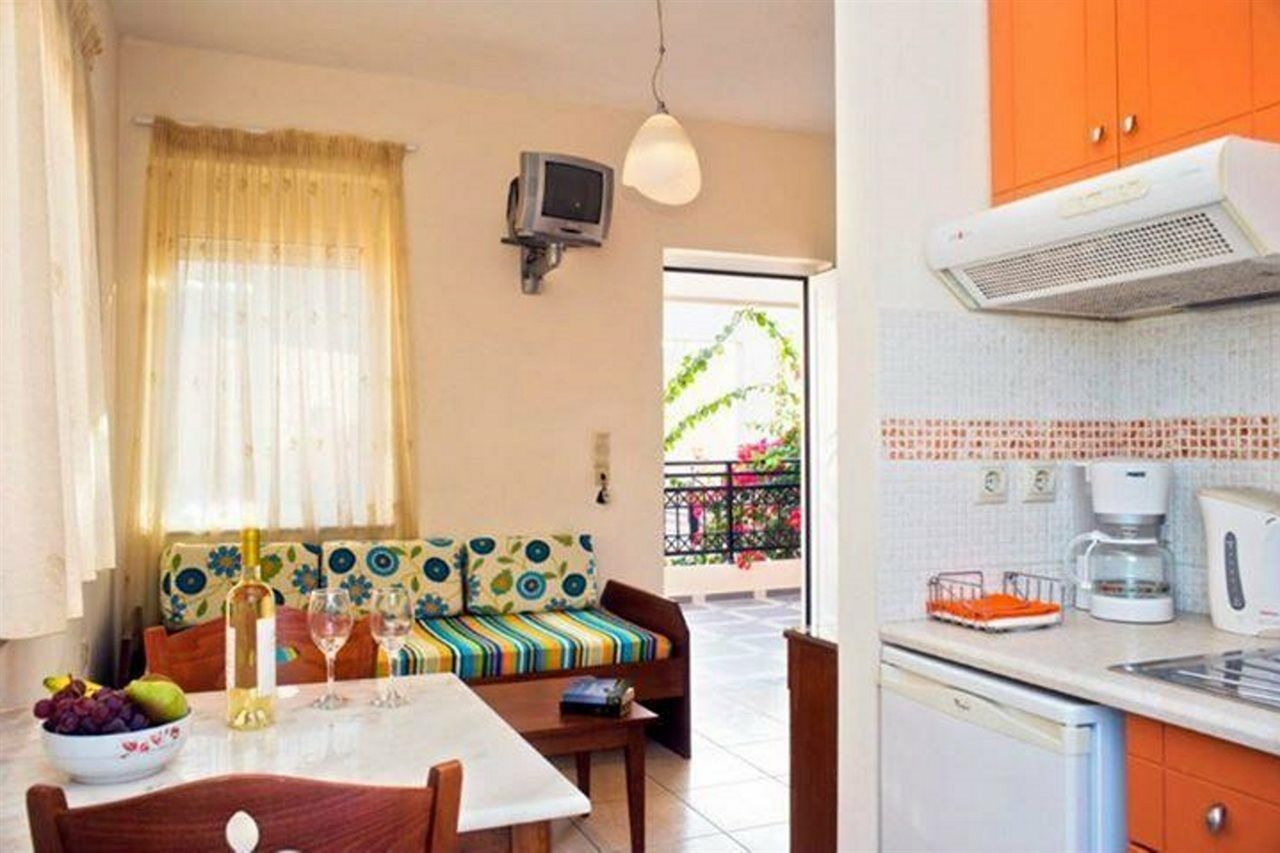 Alfa Hotel Apartments Gerani  Ngoại thất bức ảnh